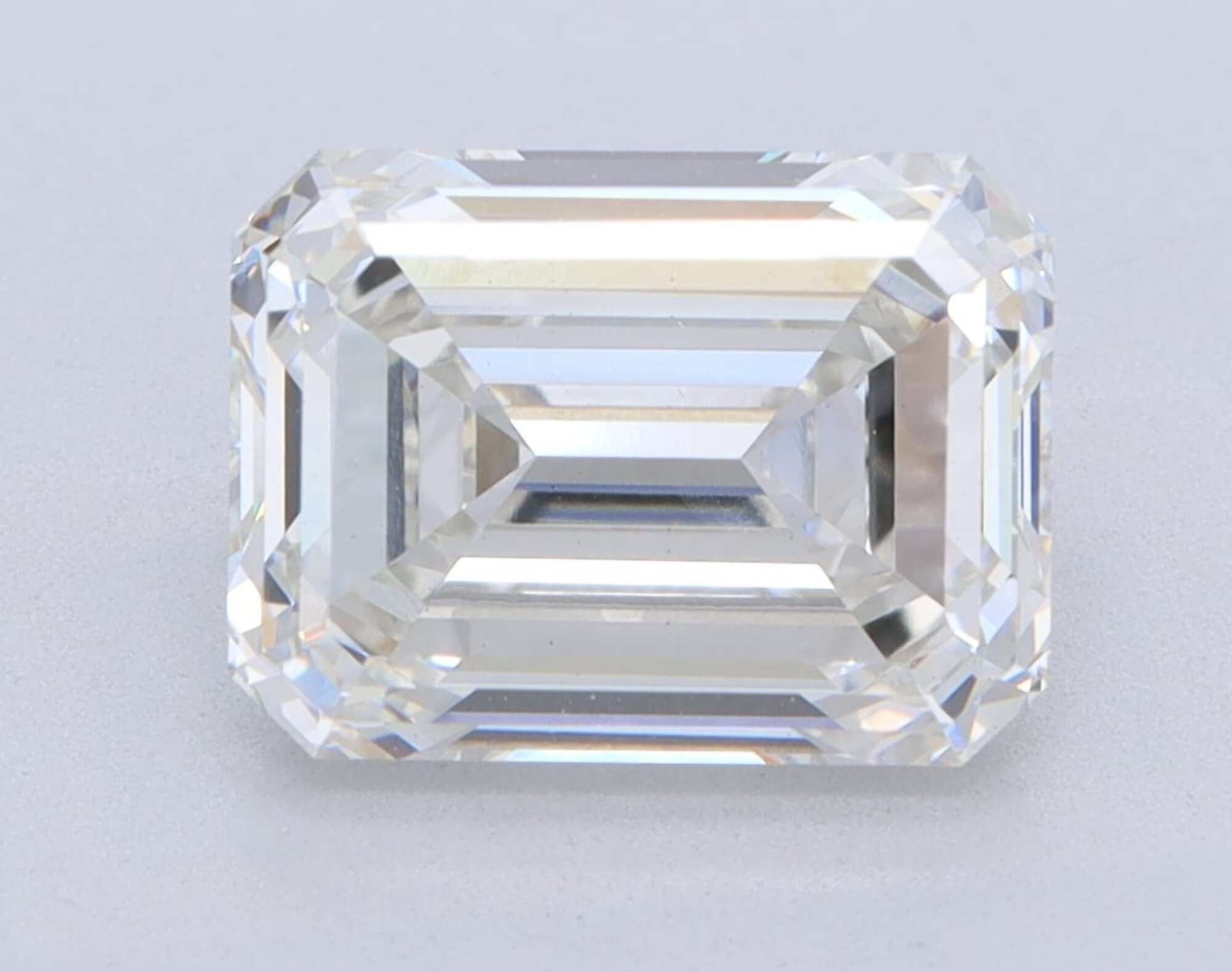 3.61 ct H VS1 Emerald cut Diamond