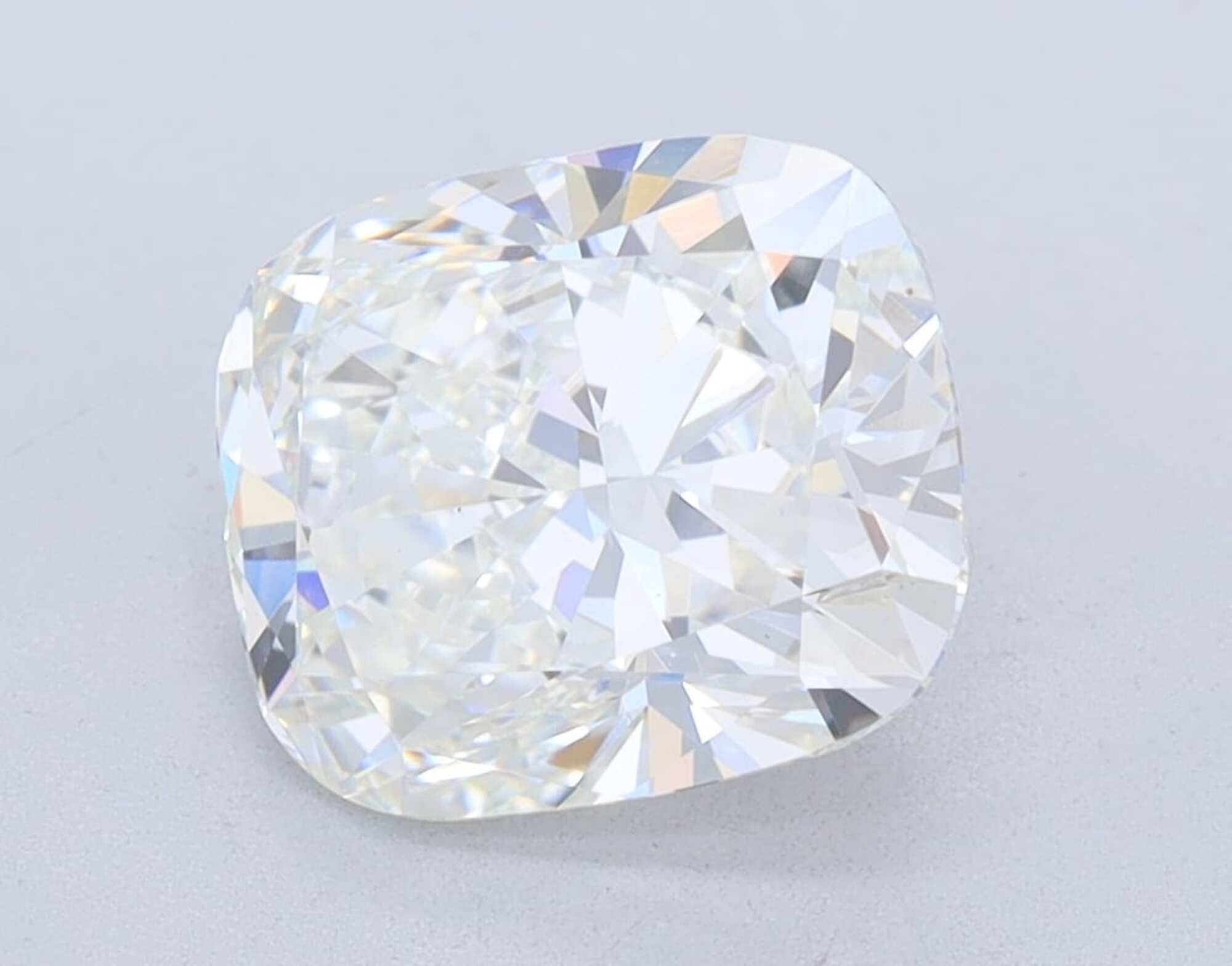 2.51 ct H VVS2 Cushion cut Diamond