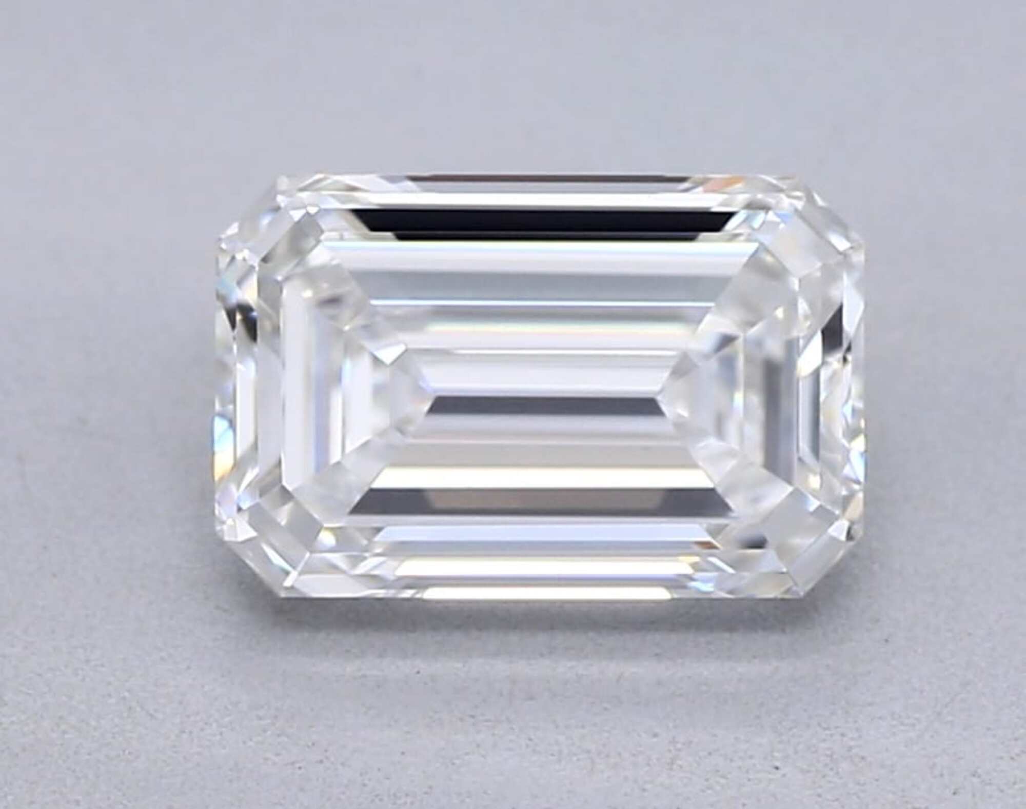1 ct F VVS2 Diamante talla esmeralda 