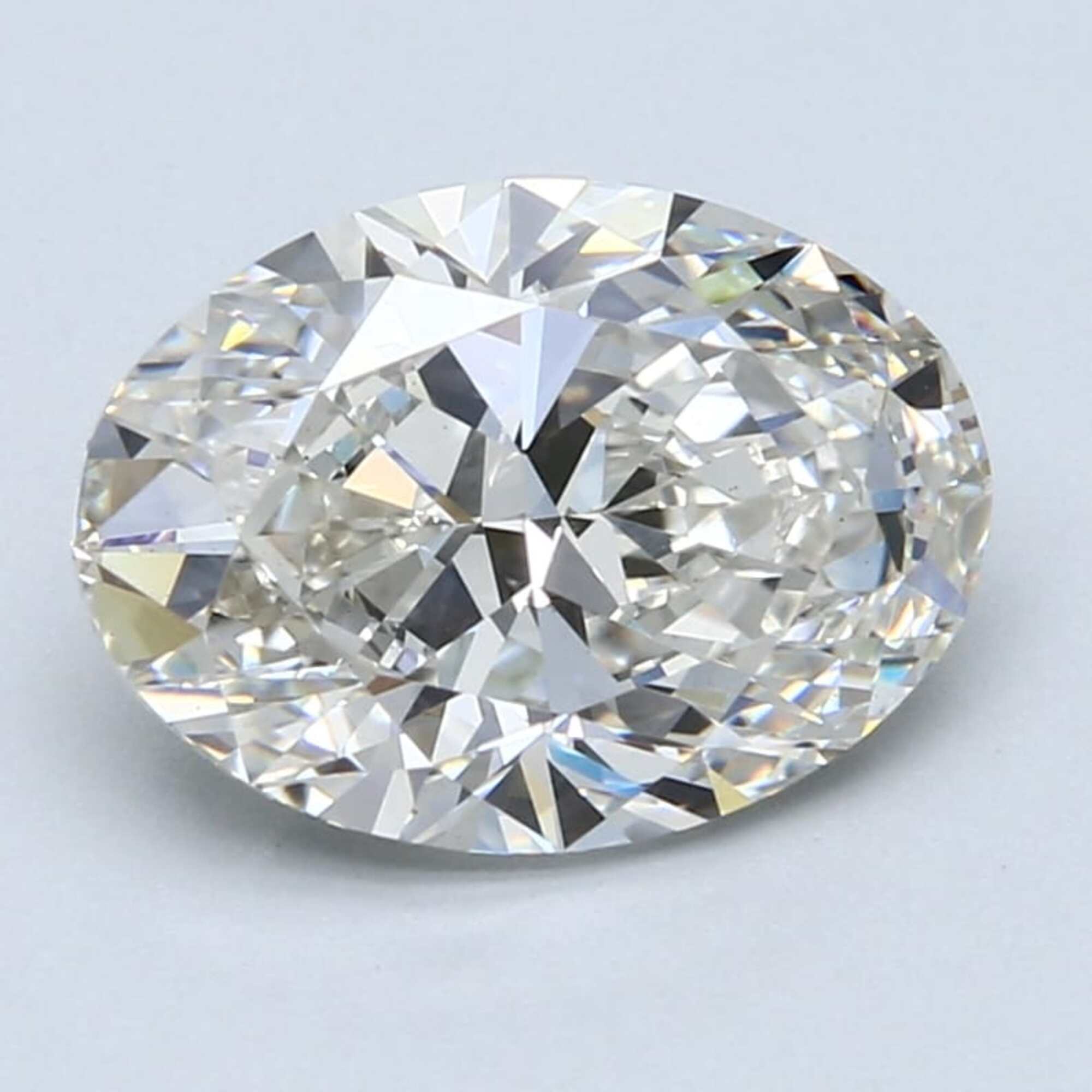 Diamante de talla ovalada G VS1 de 3,02 ct