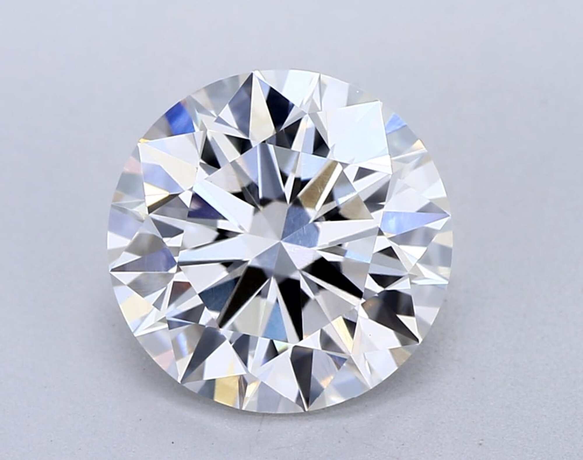 2.04 ct F VVS2 Round cut Diamond