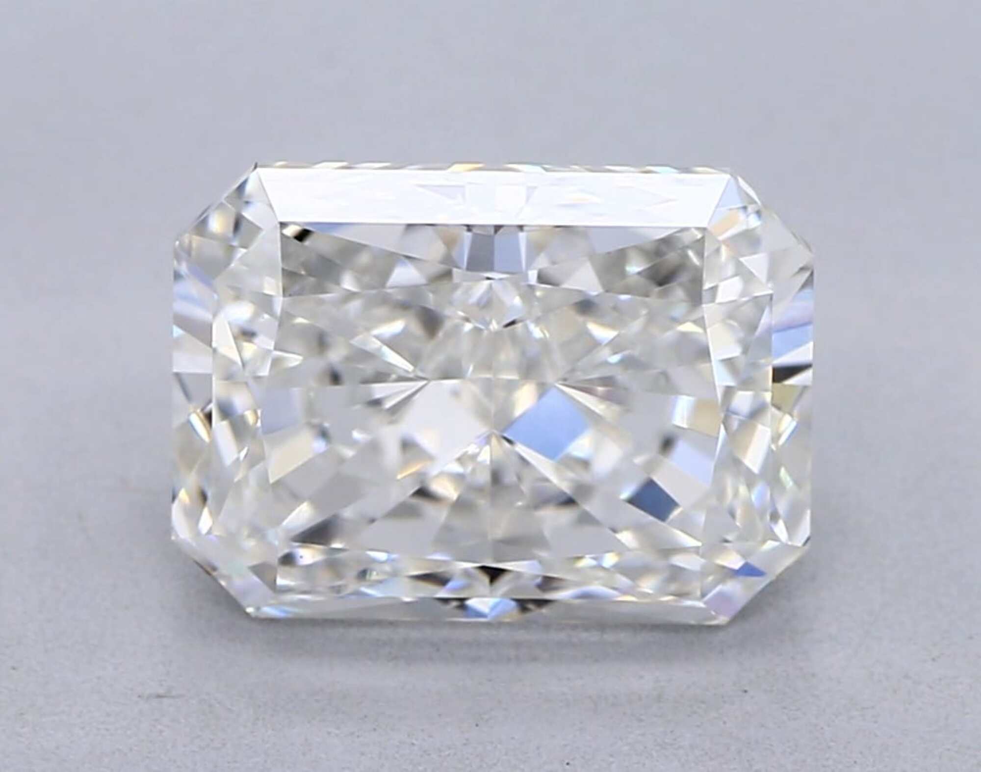 2.16 ct F VS1 Radiant cut Diamond