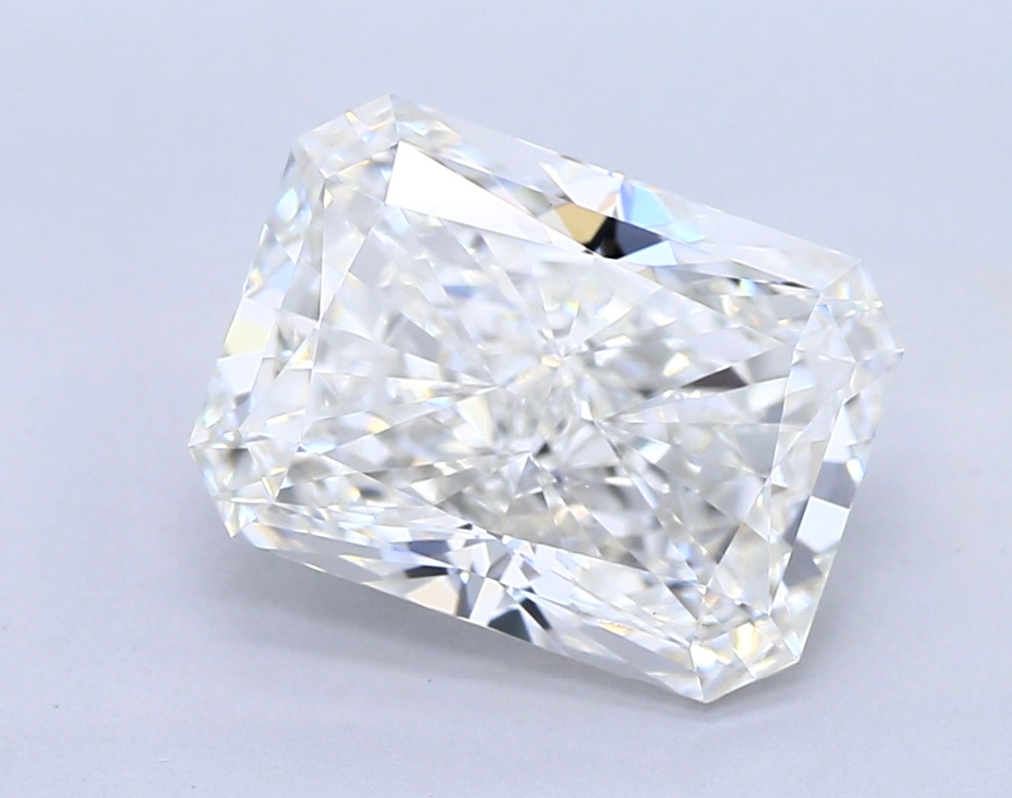 2,11 ct G VVS2 Diamante talla radiante 
