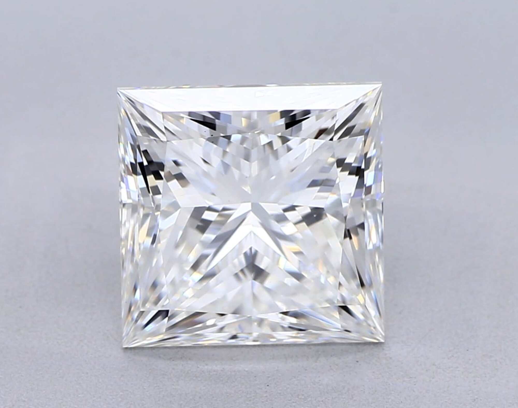 2.60 ct G VS1 Princess cut Diamond