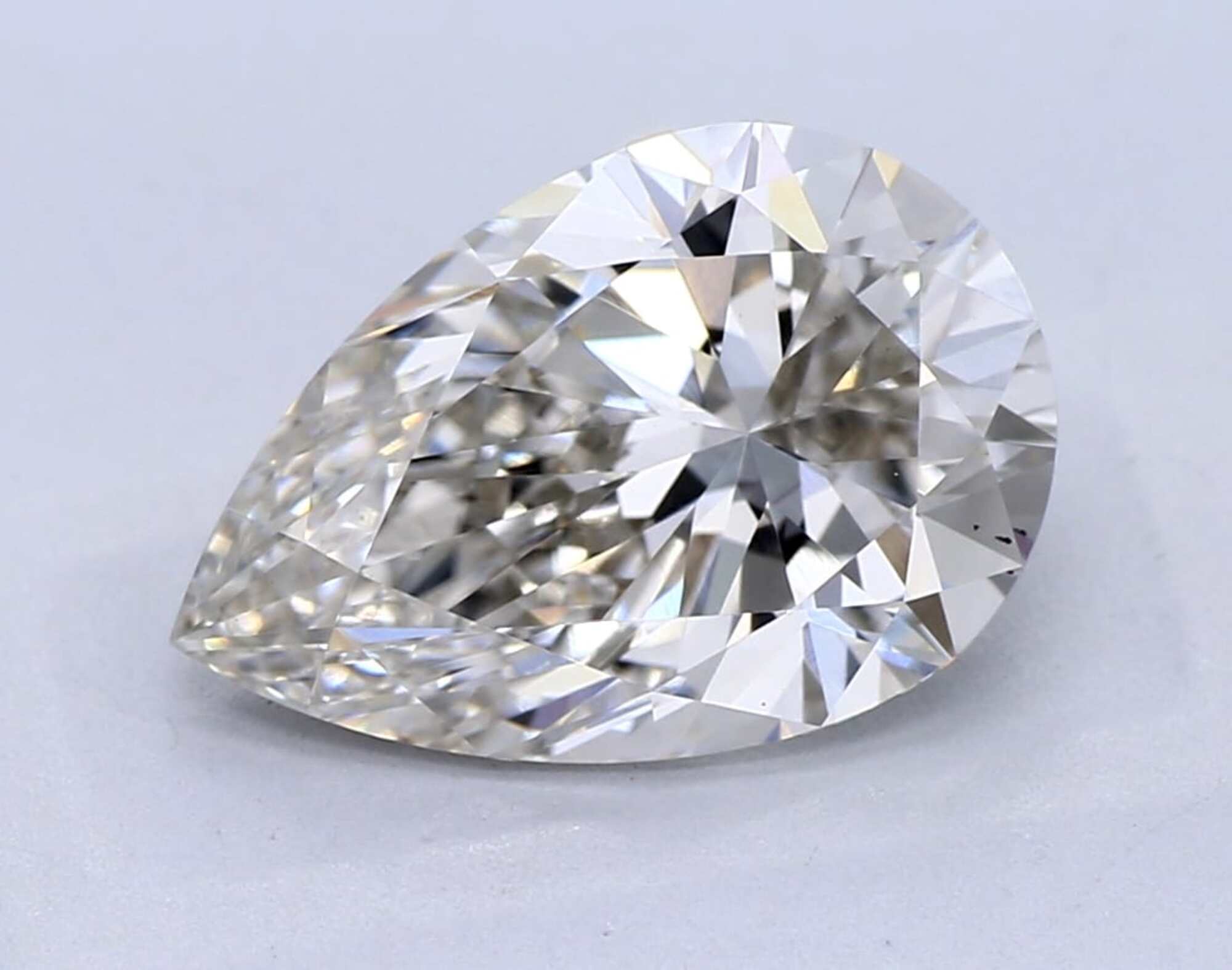 Diamante talla pera de 2,01 ct H VS2 