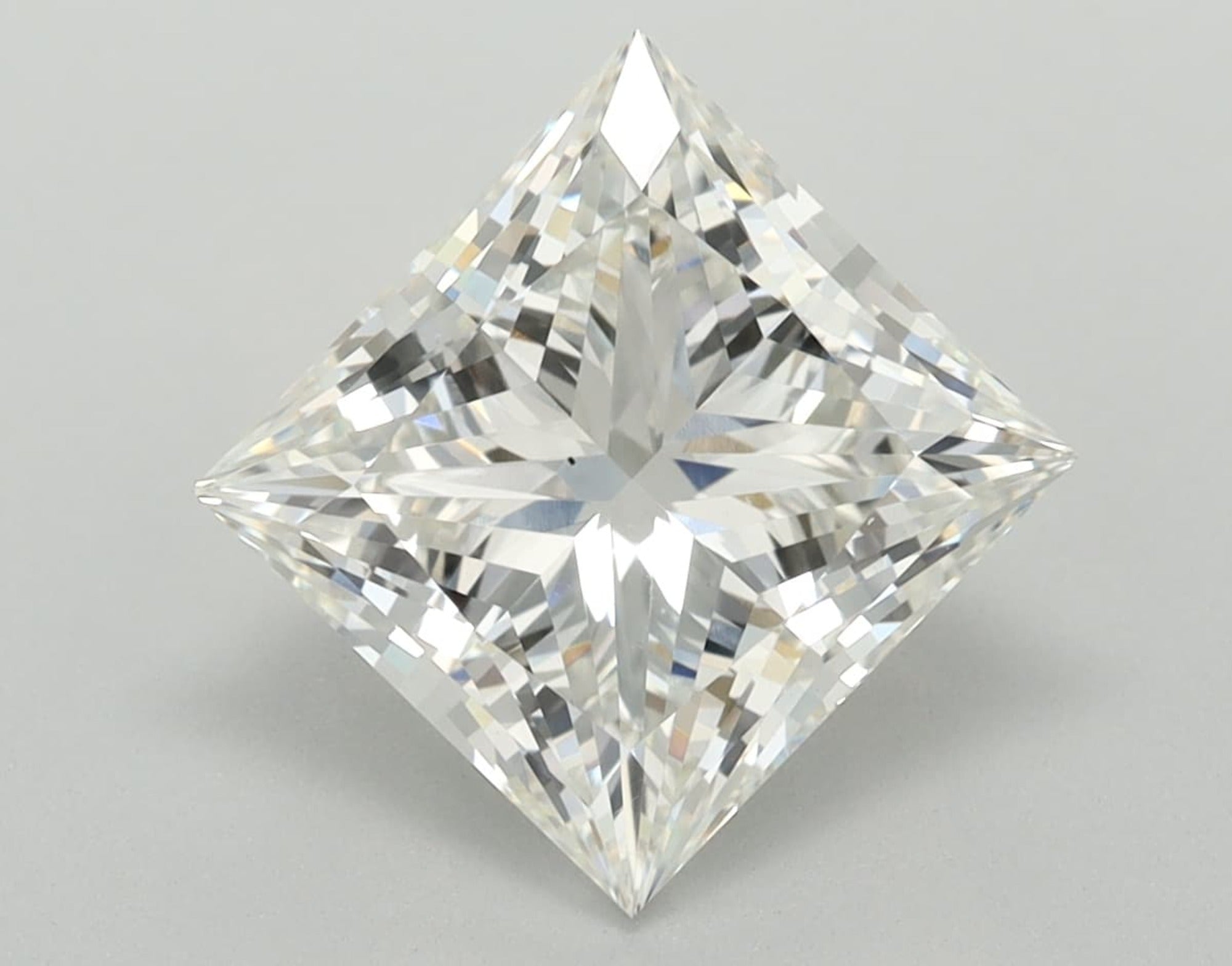 3.01 ct G VS2 Princess cut Diamond