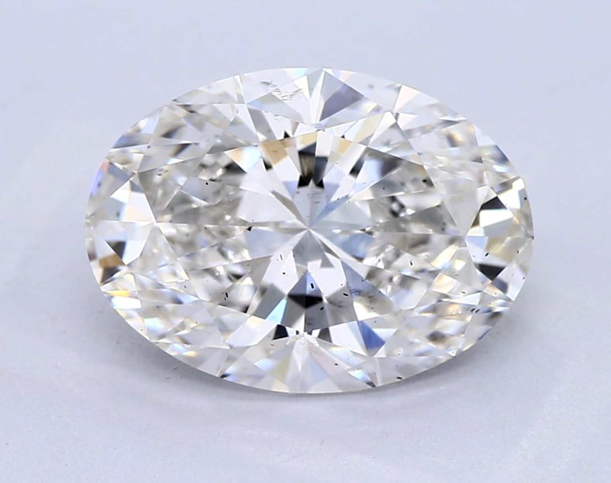 Diamante de talla ovalada G VS2 de 2,25 ct 