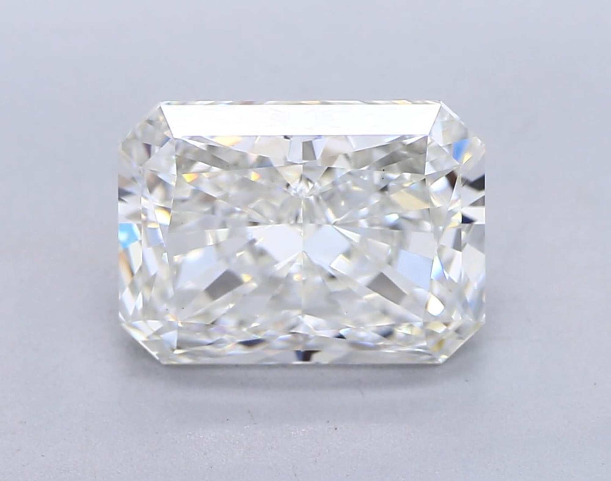 2.32 ct F VS1 Radiant cut Diamond