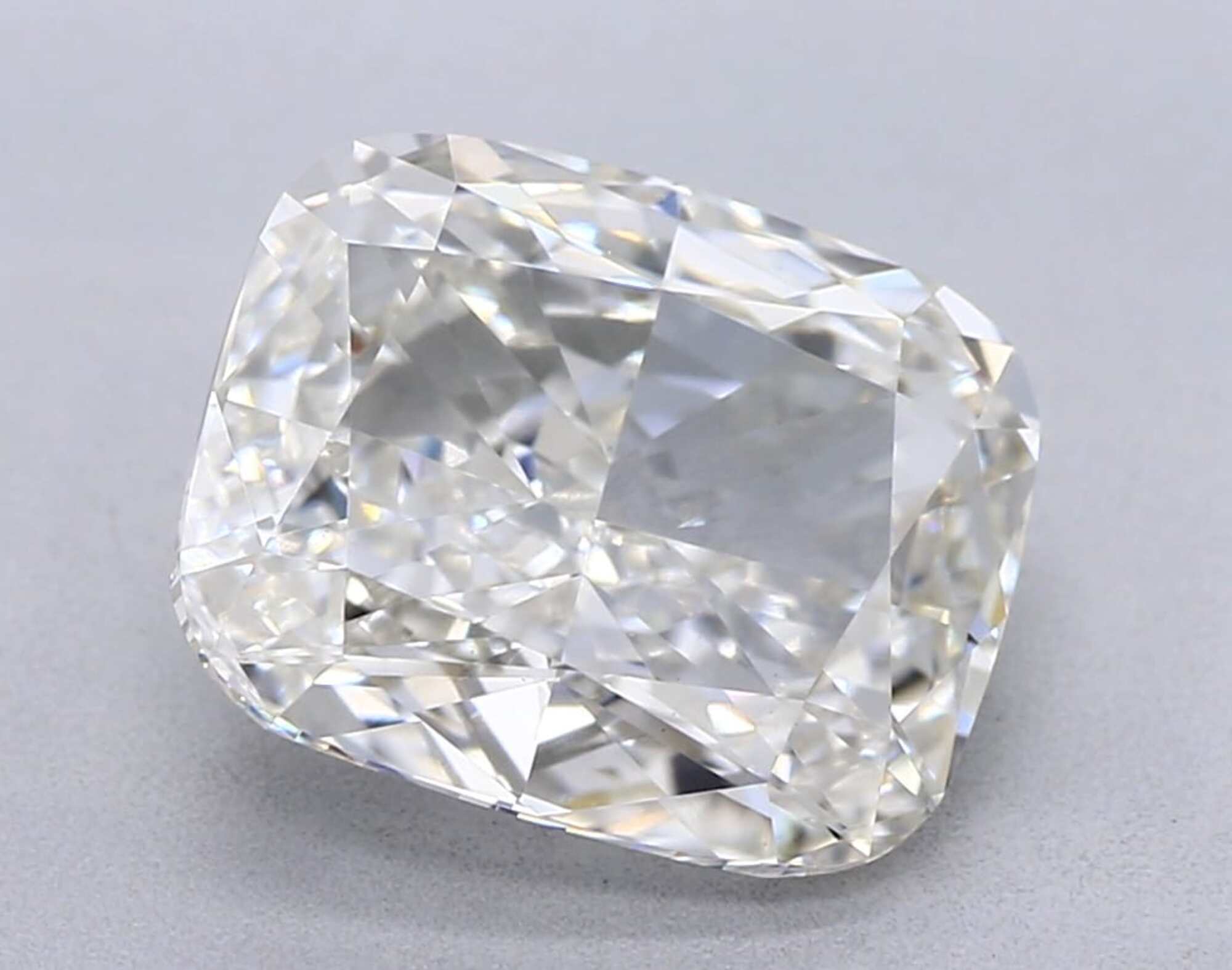 2.26 ct H VVS2 Cushion cut Diamond