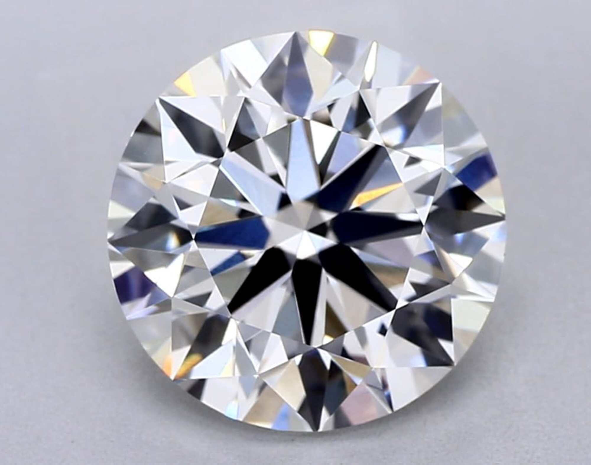 2.05 ct H VVS2 Round cut Diamond