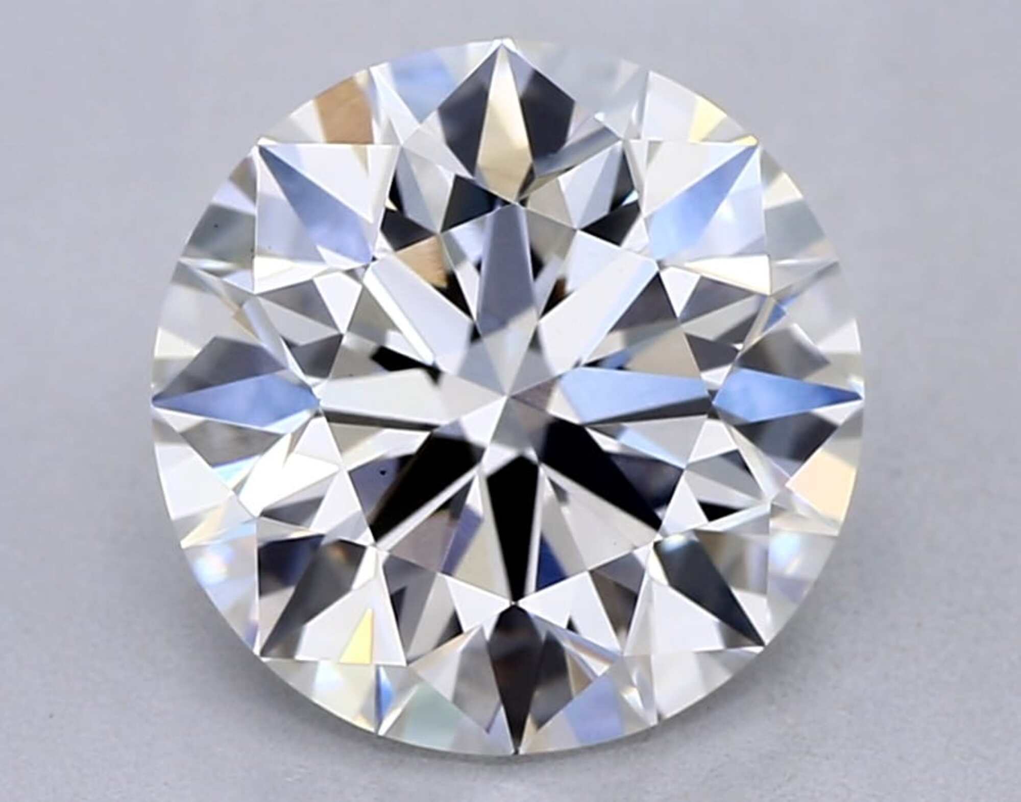 2 ct G VVS2 Round cut Diamond