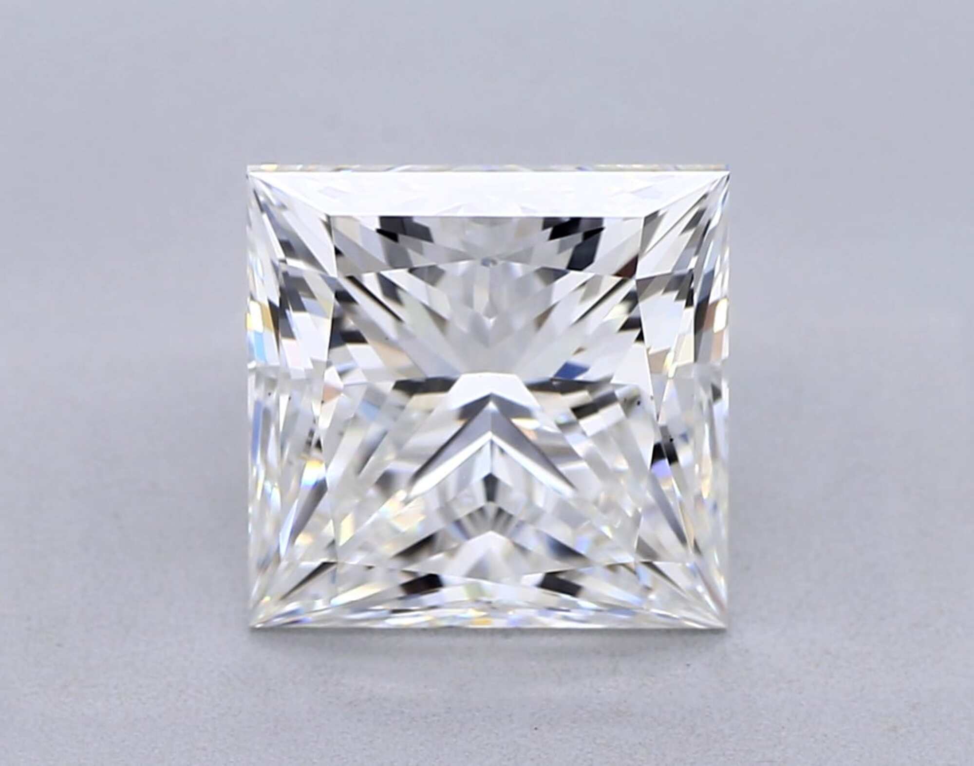 2.73 ct G VS1 Princess cut Diamond