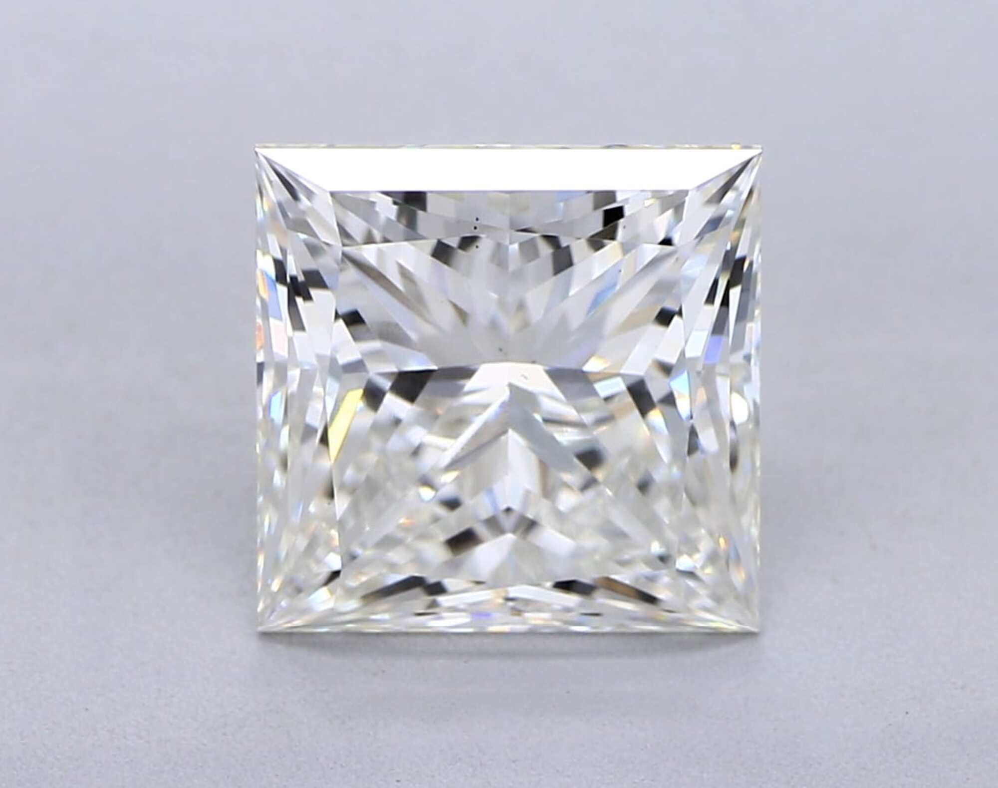 2.52 ct G VS1 Princess cut Diamond