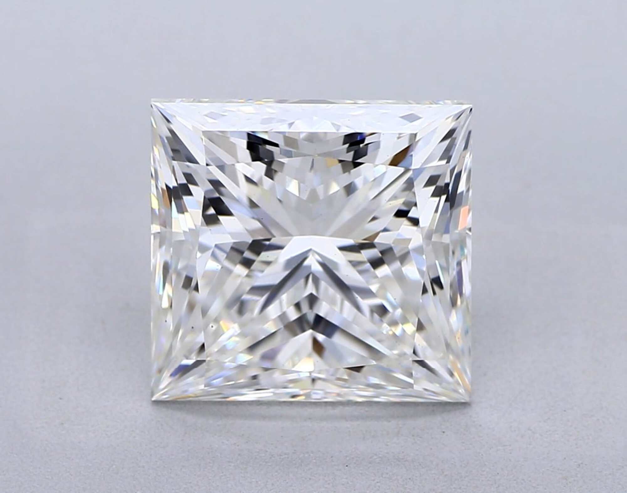 3.33 ct G VS1 Princess cut Diamond