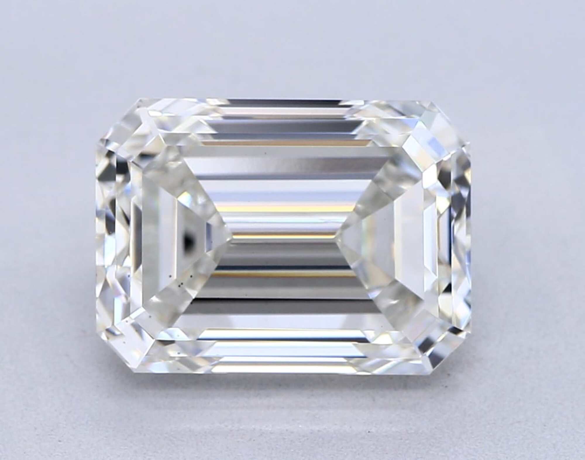 3 ct G VS2 Emerald cut Diamond