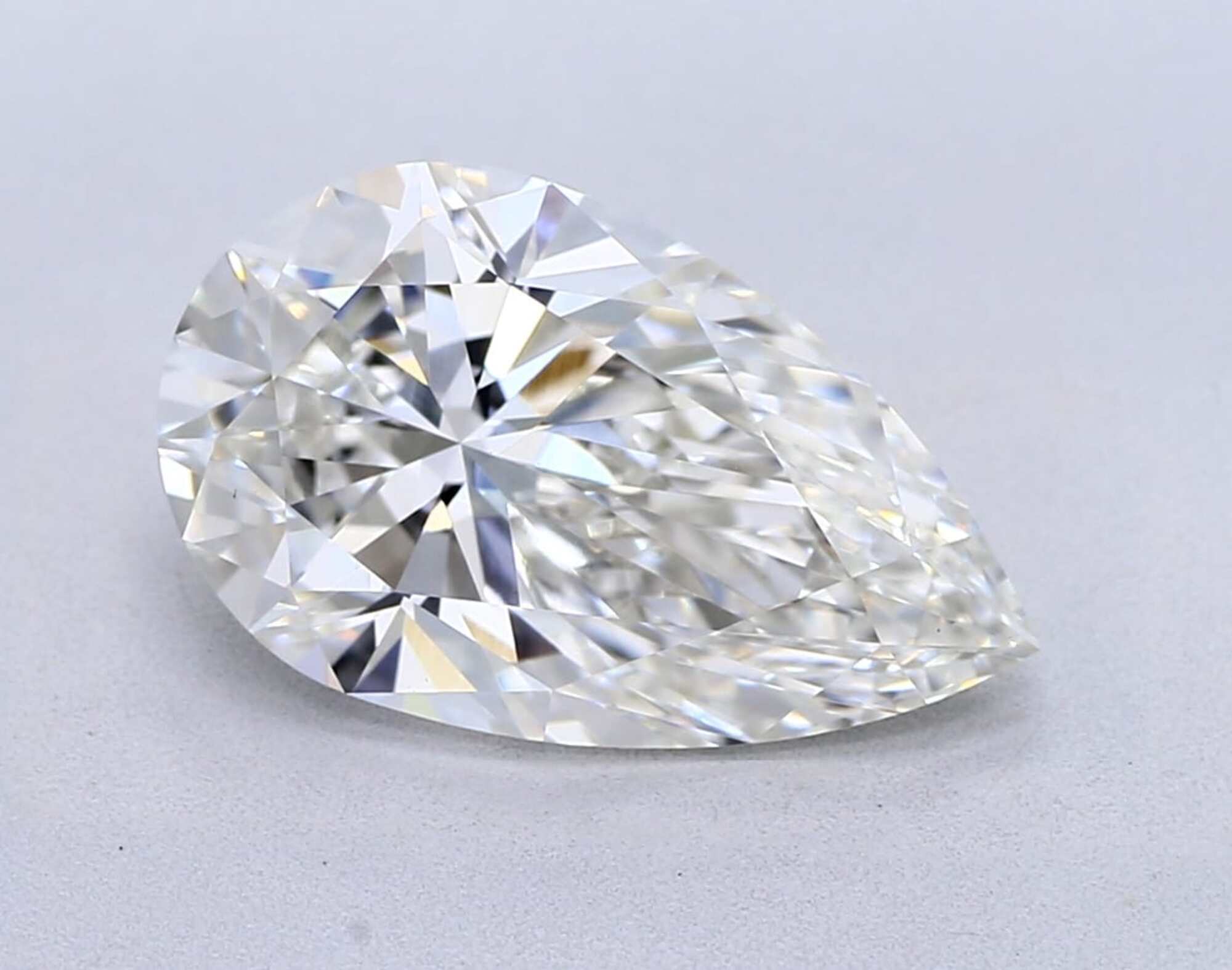 Diamante talla pera G VS1 de 2,01 ct 