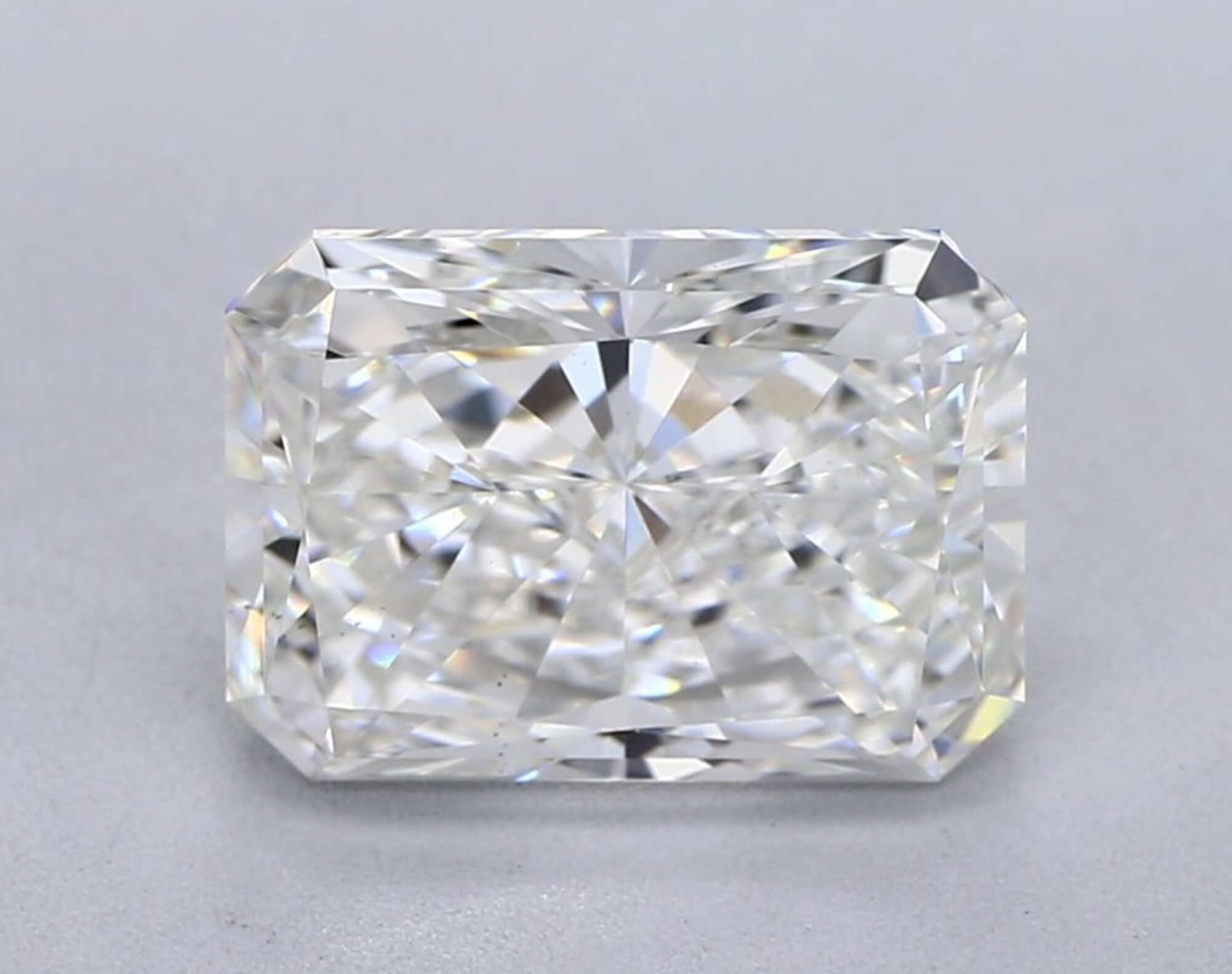 2.01 ct G VS1 Radiant cut Diamond