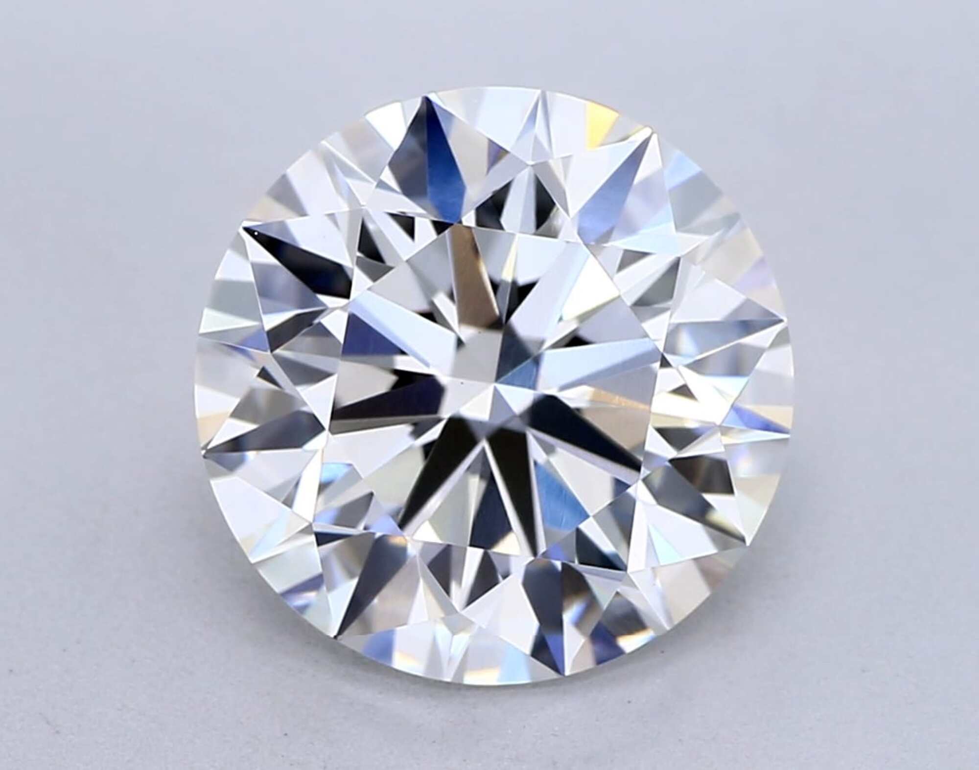 2.70 ct G VVS2 Round cut Diamond