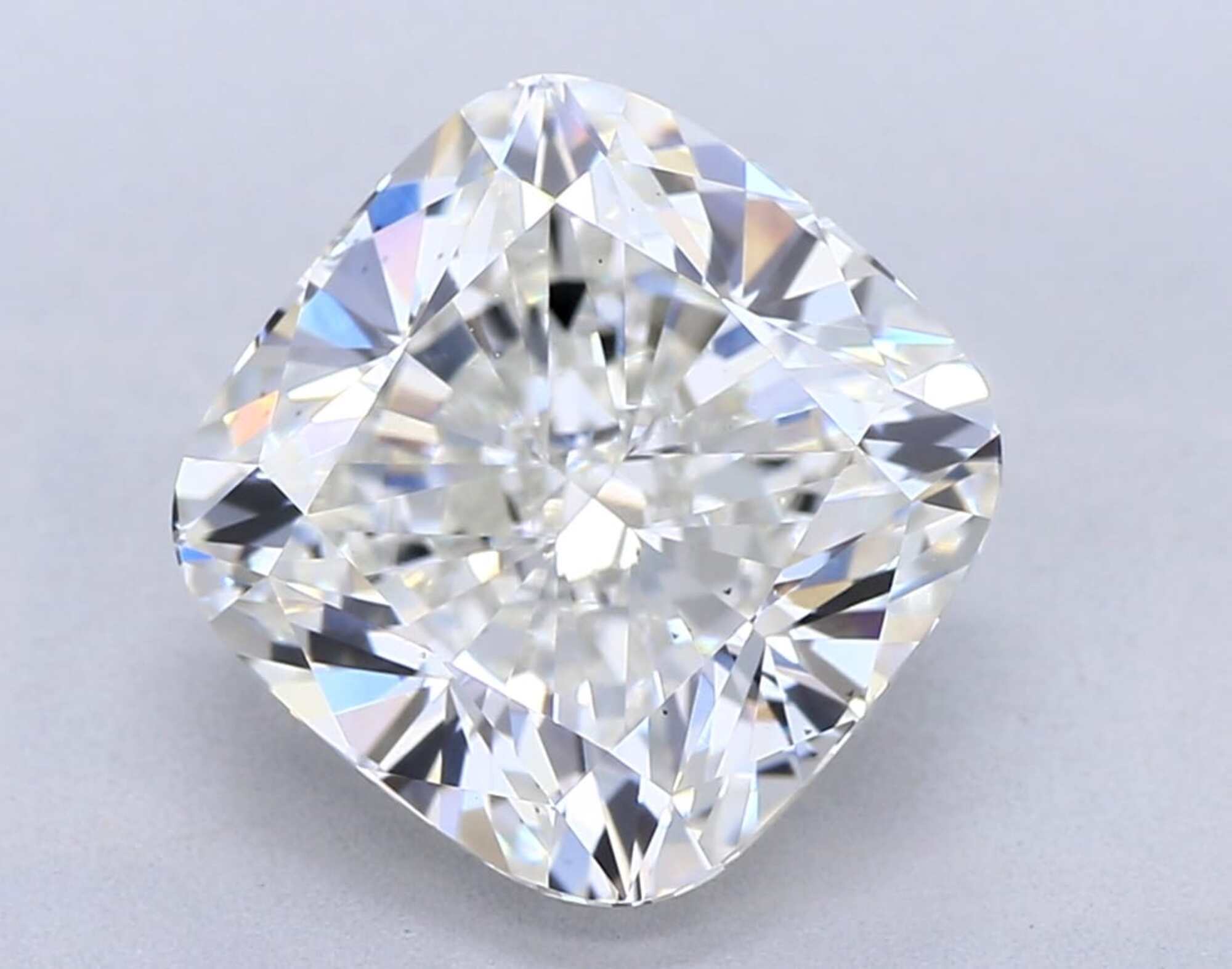 Diamante talla cojín G VS2 de 3,02 ct 
