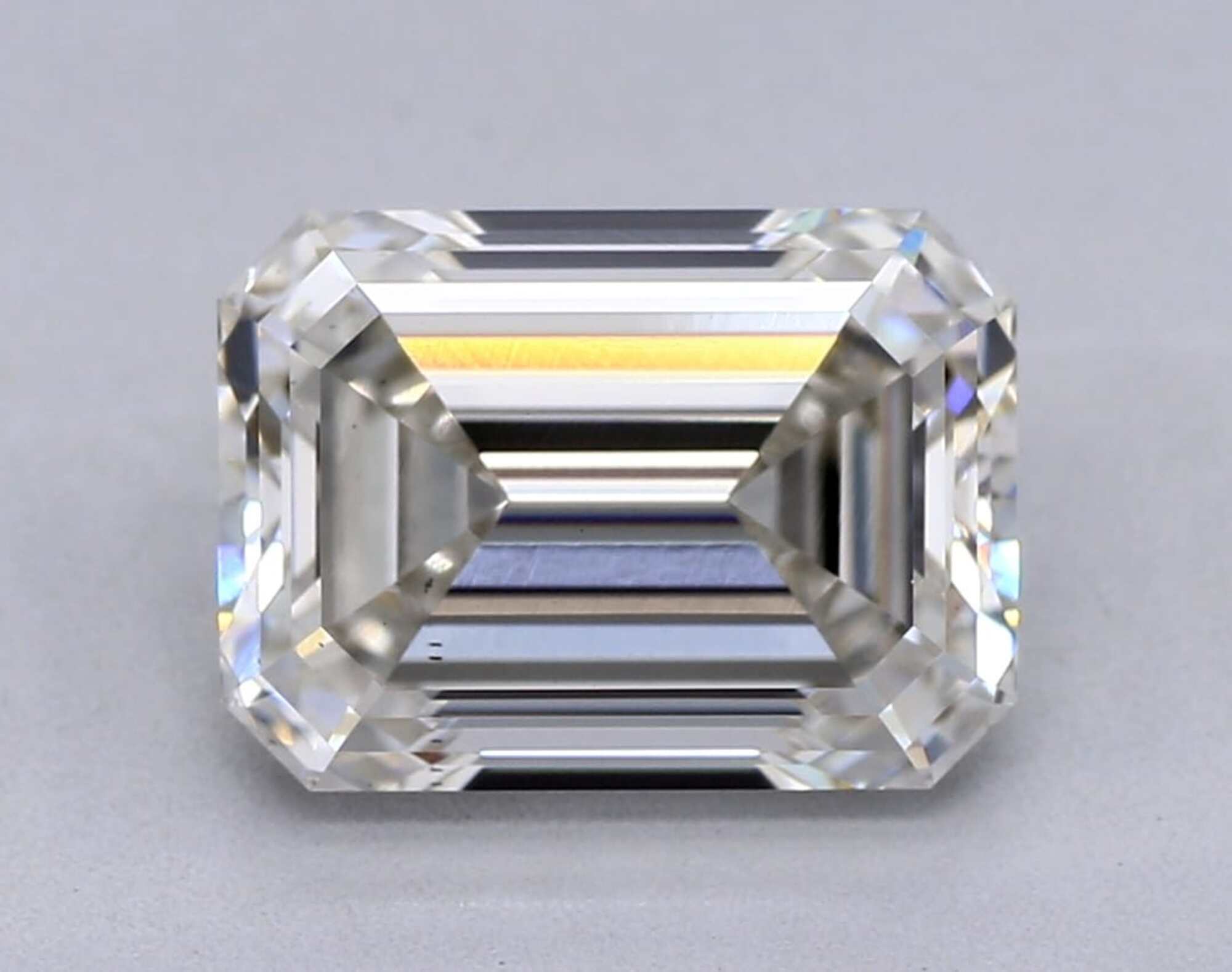 2.46 ct I VS2 Emerald cut Diamond