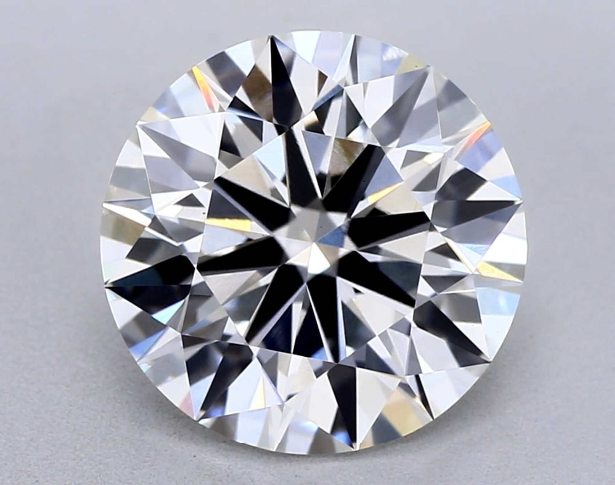 2.65 ct G VVS2 Round cut Diamond