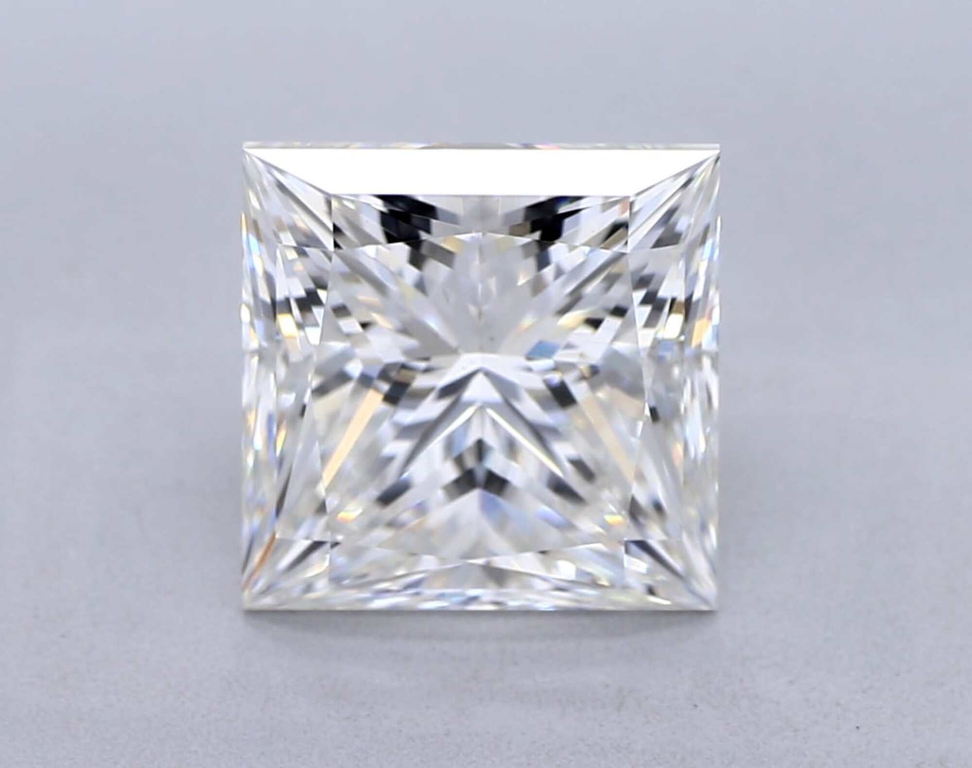 2.52 ct G VS1 Princess cut Diamond