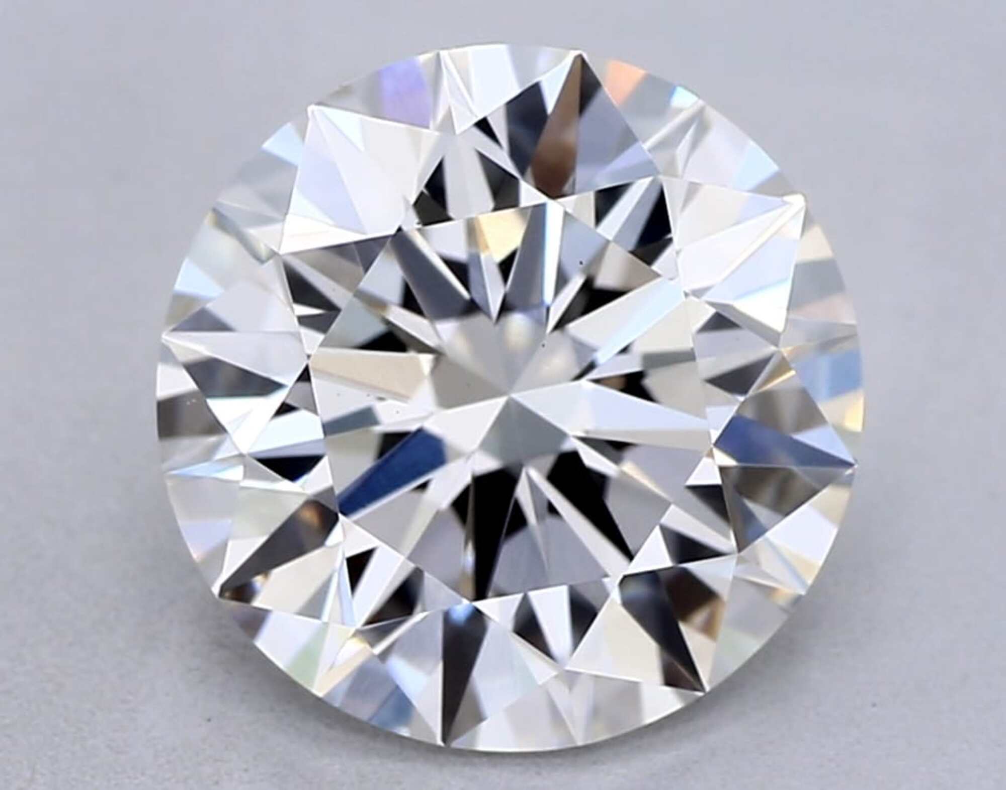 2.24 ct G VVS2 Round cut Diamond