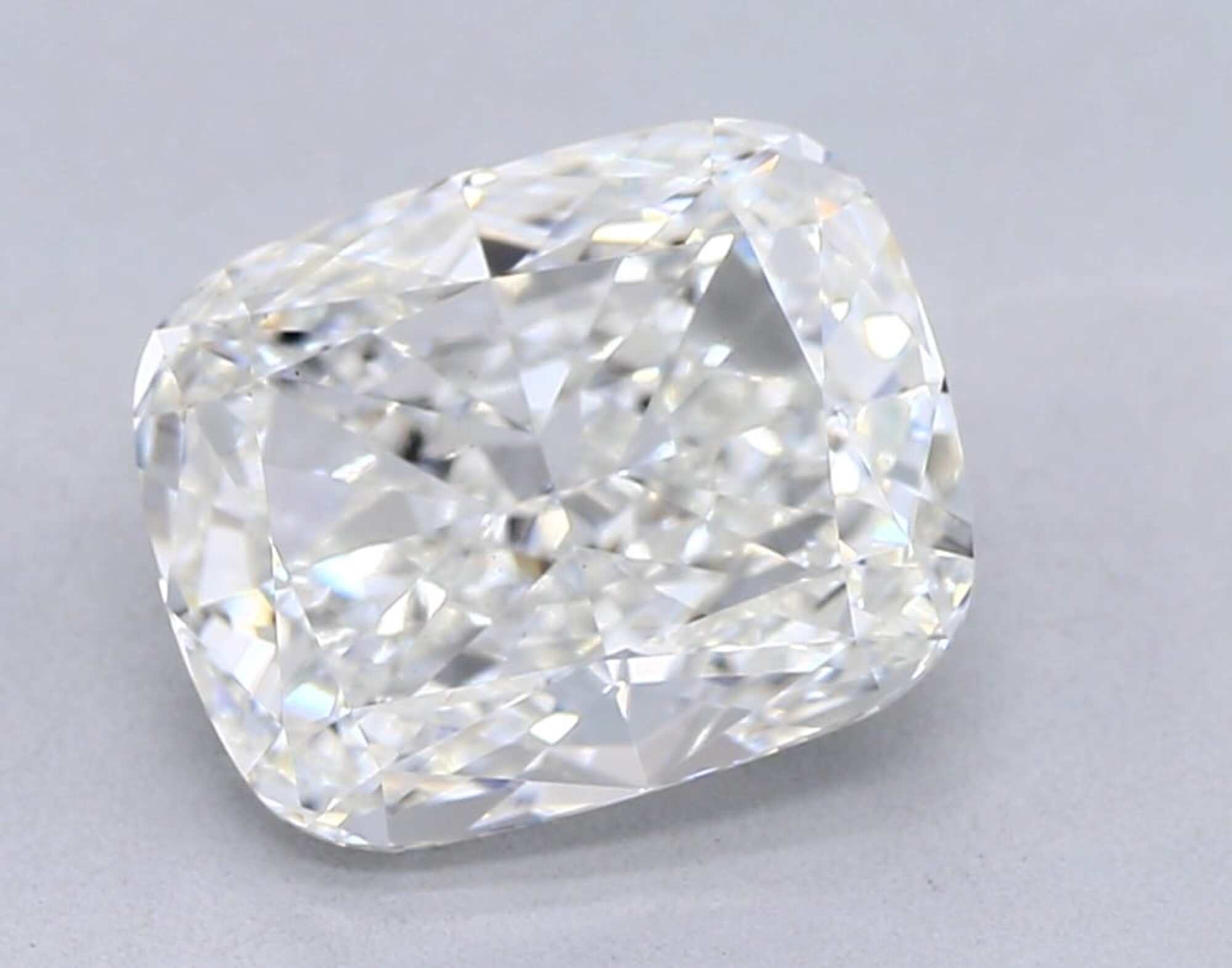 2.01 ct F VS1 Cushion cut Diamond