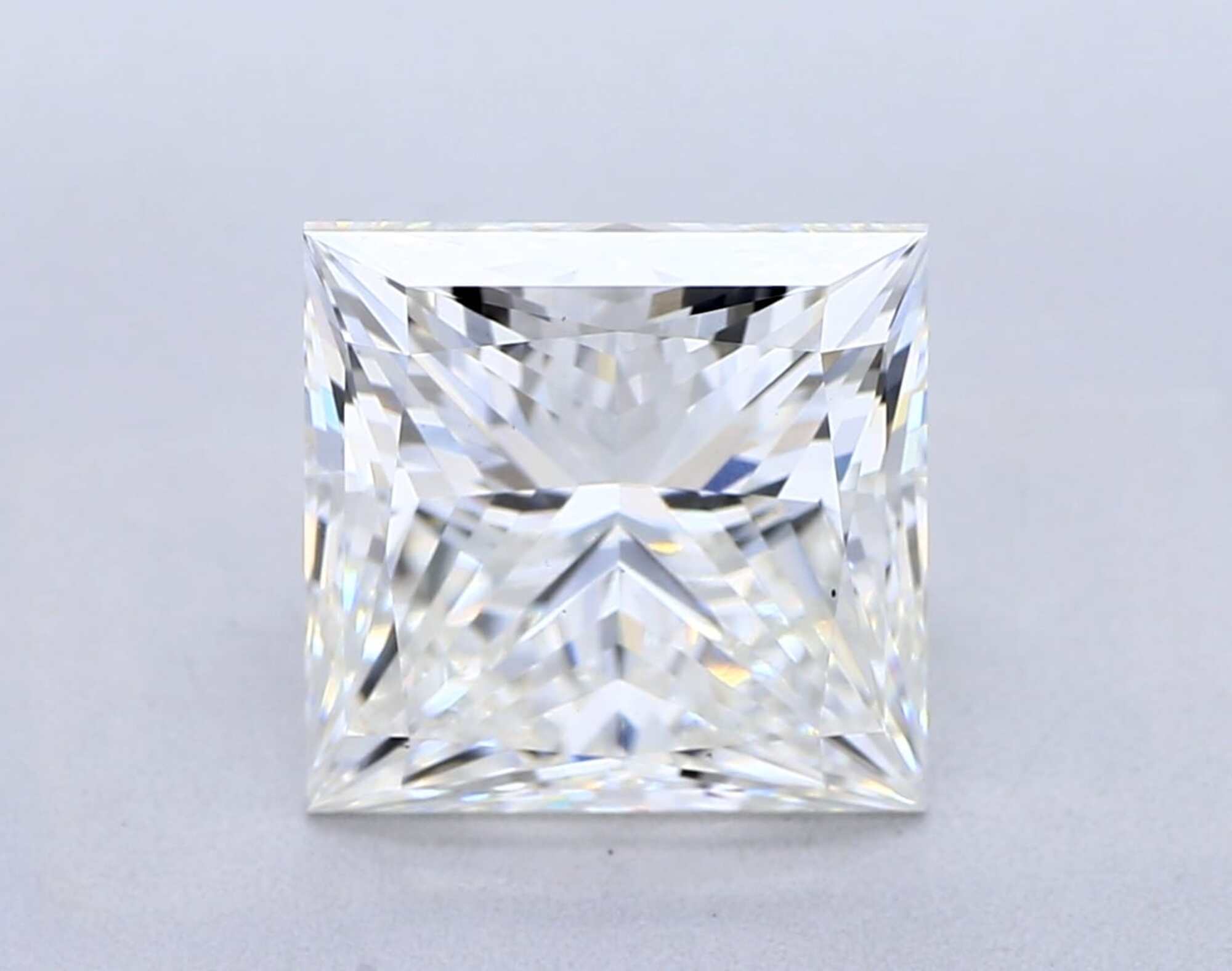 Diamante talla princesa G VS1 de 3,02 ct 