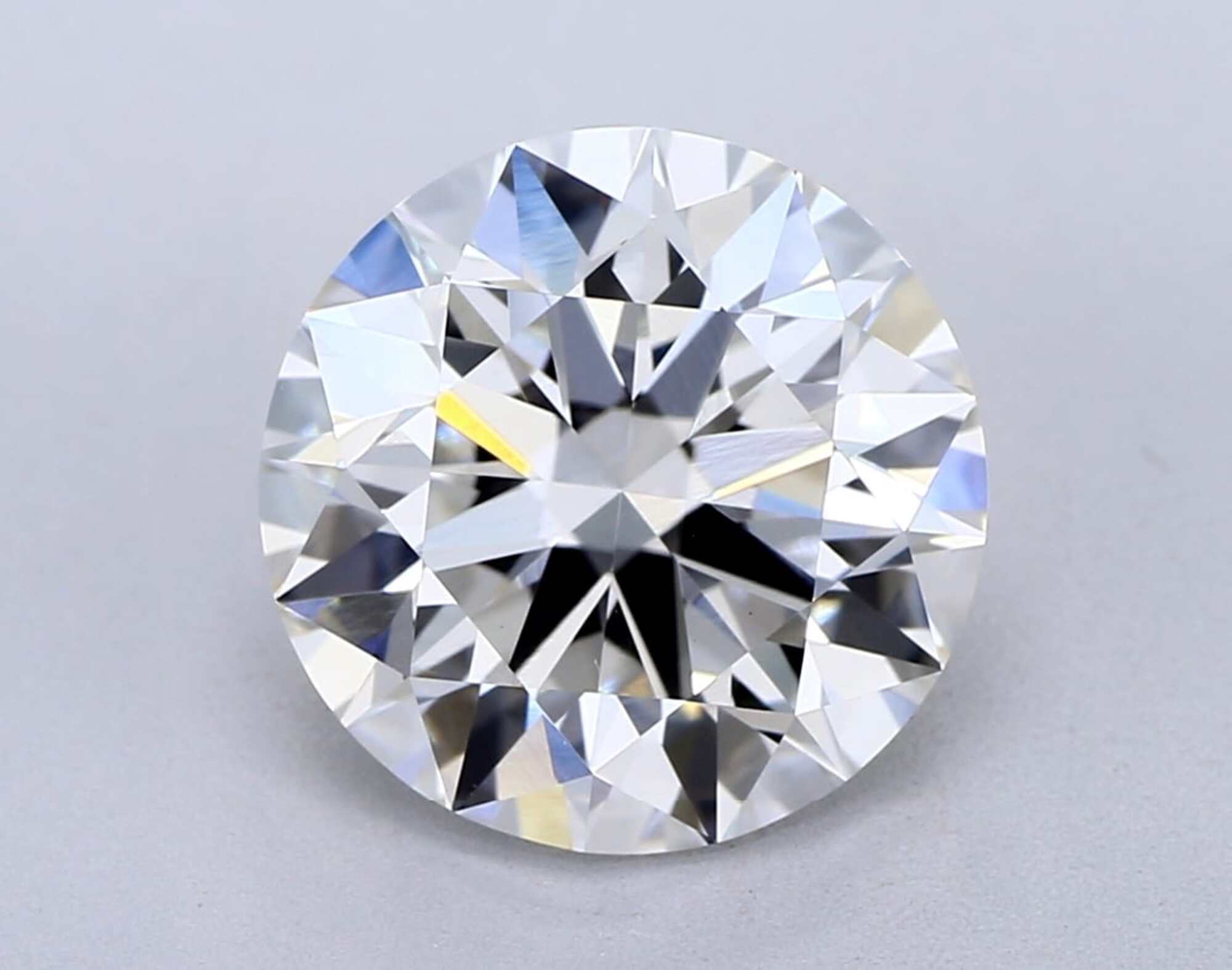 2.40 ct G VVS2 Round cut Diamond