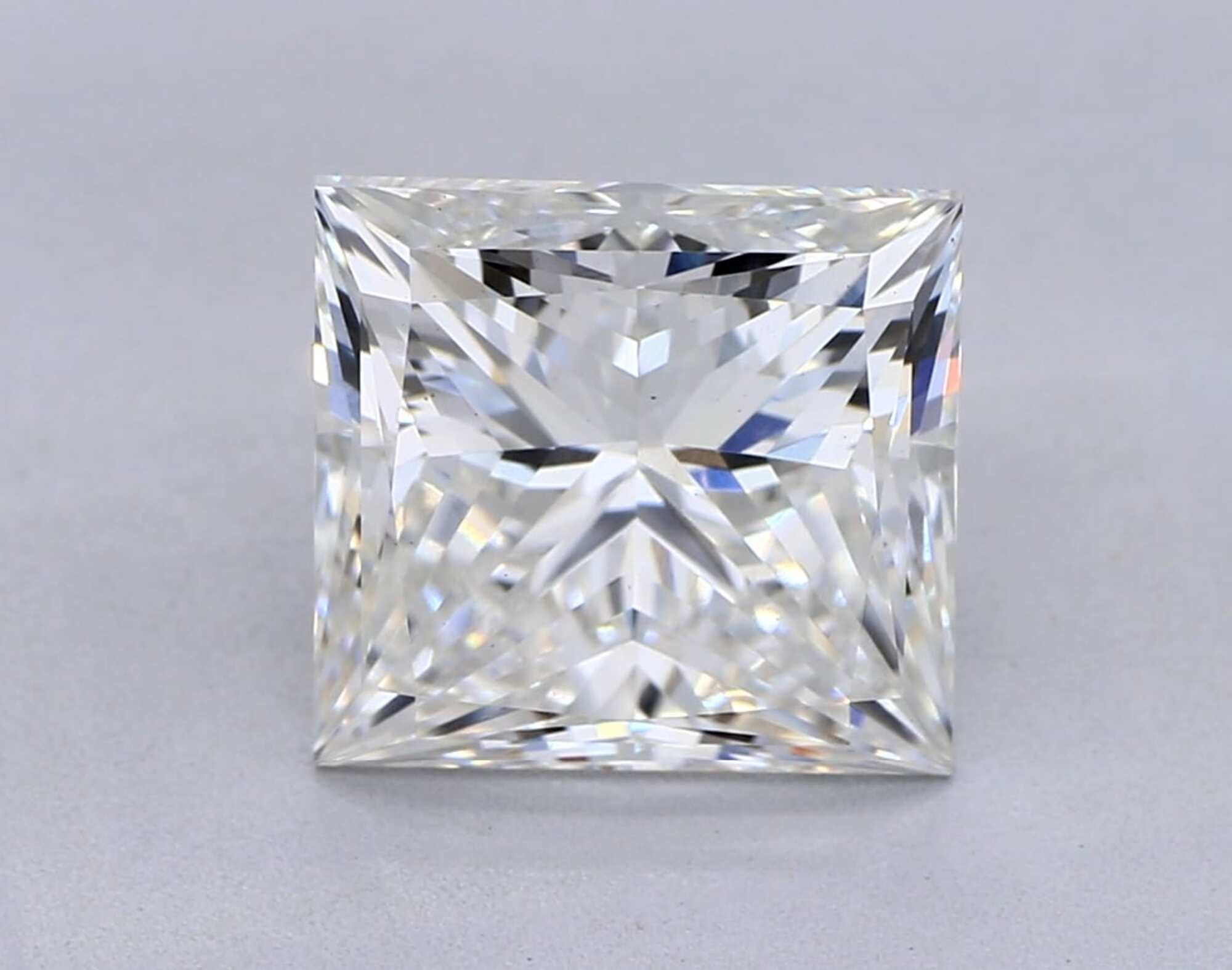 3 ct G VS1 Princess cut Diamond