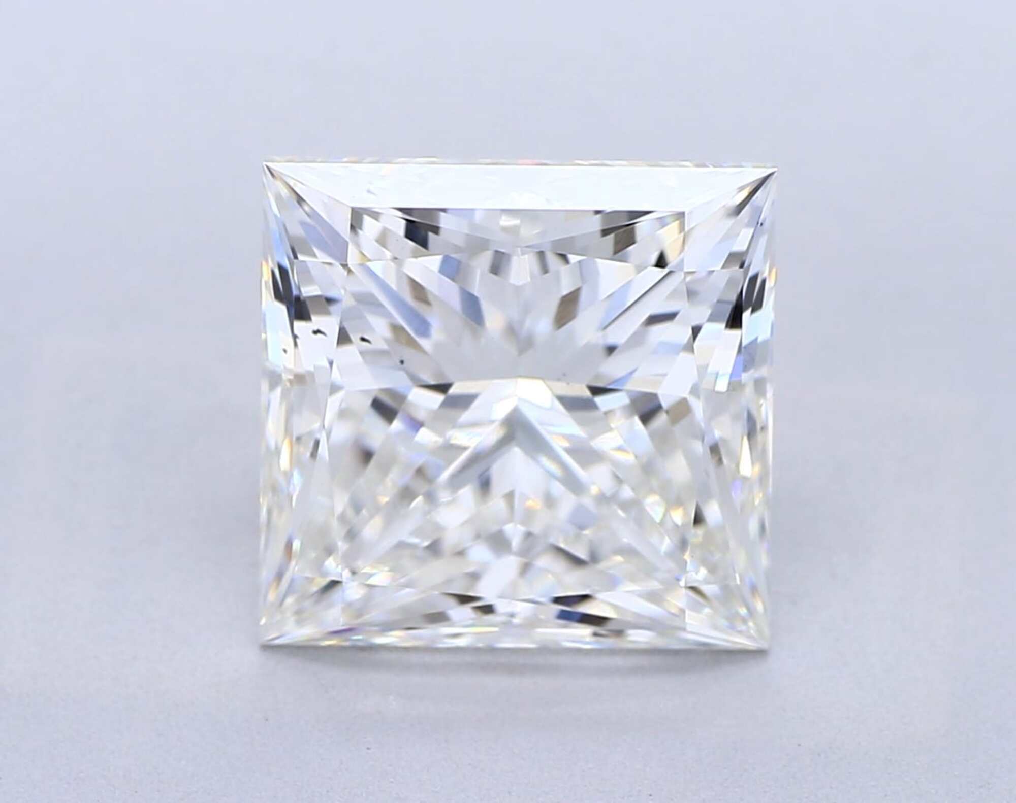 3.51 ct G VS2 Princess cut Diamond