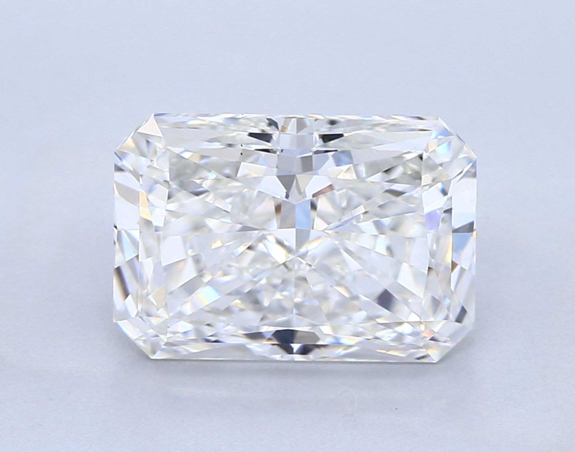 2.38 ct F VS1 Radiant cut Diamond