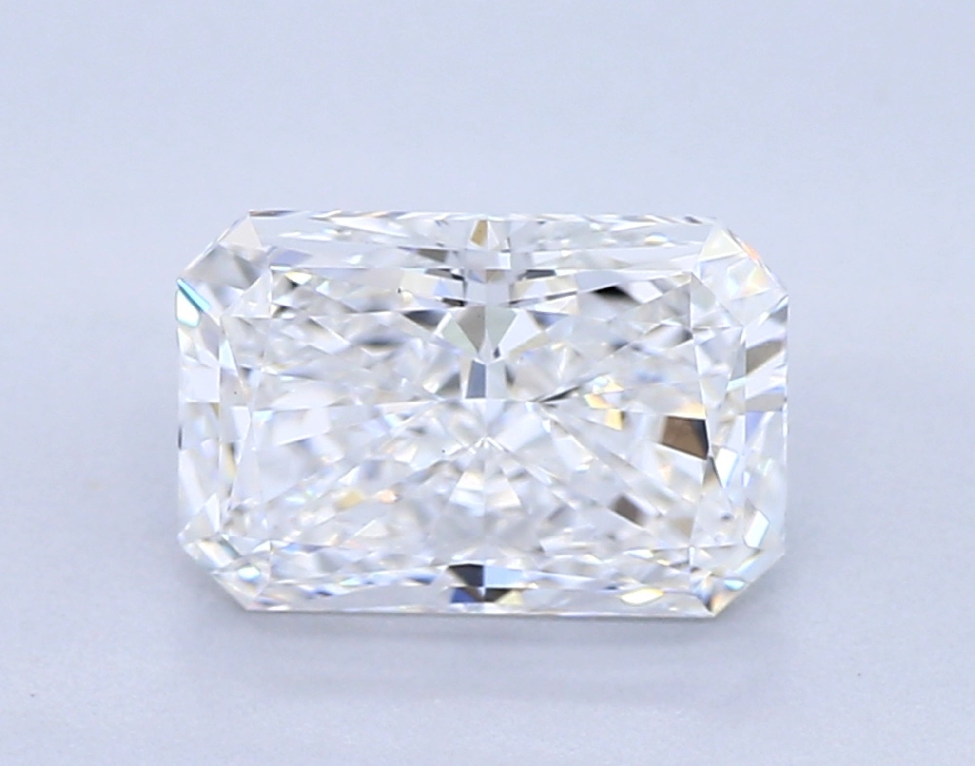 1,02 ct E VVS2 Diamante talla radiante 