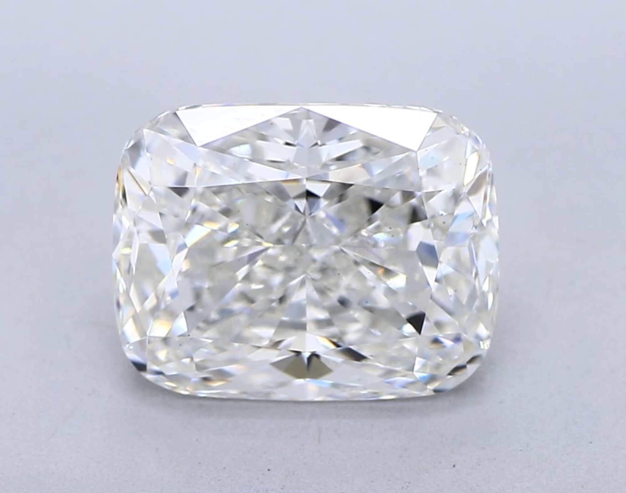 2.27 ct F VS2 Cushion cut Diamond