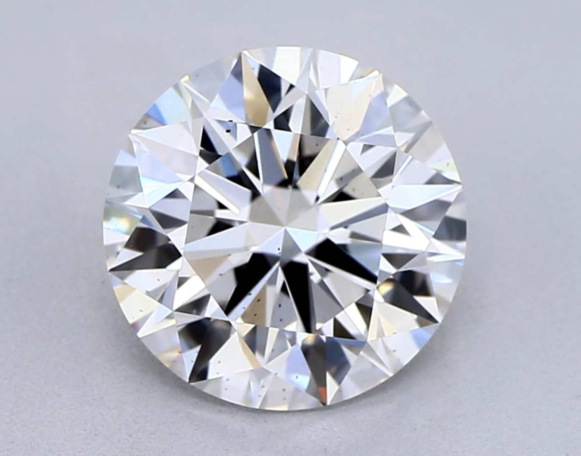 Diamante talla redonda F VS2 de 1,57 ct 