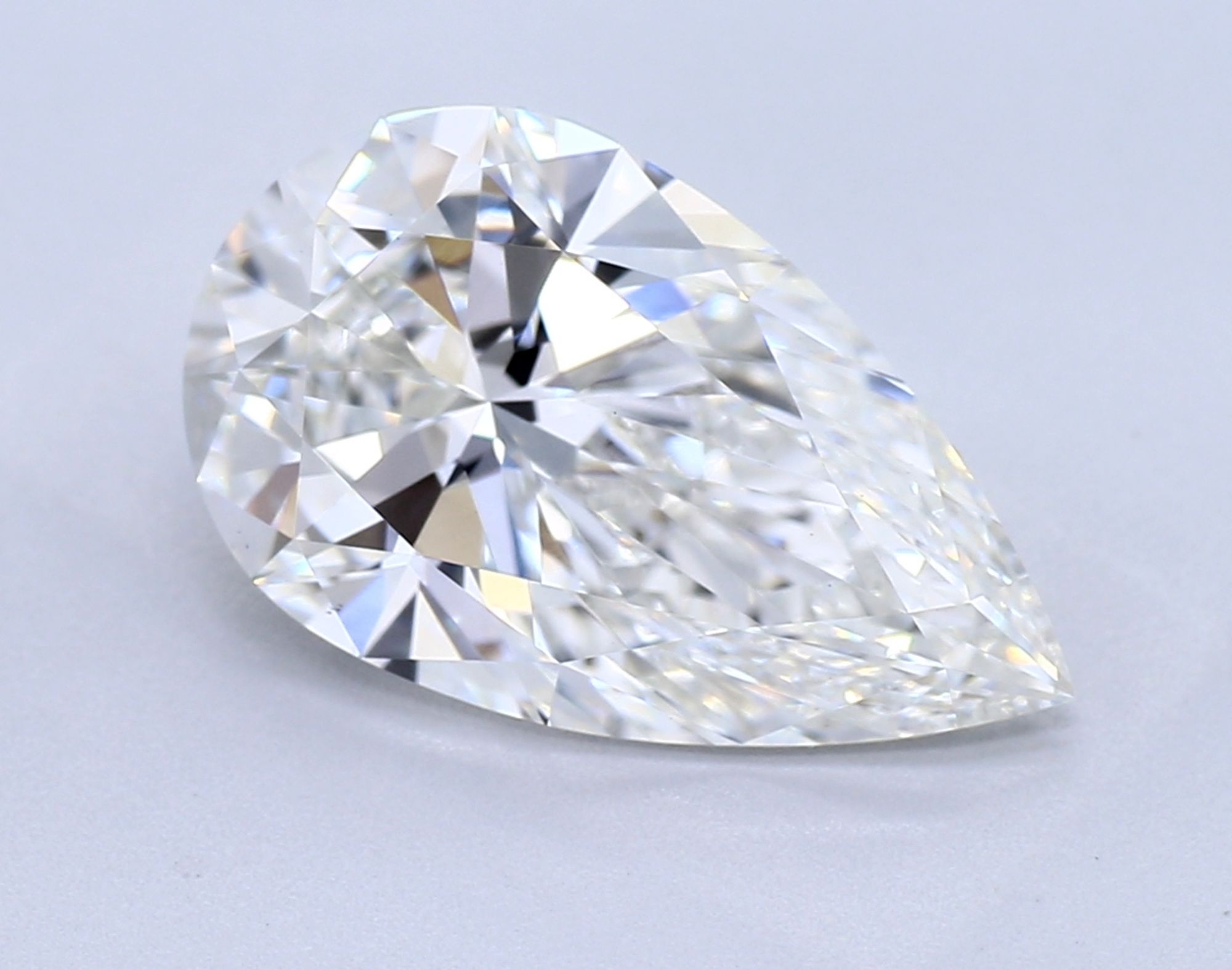 2,39 ct F VS1 Diamante talla pera 