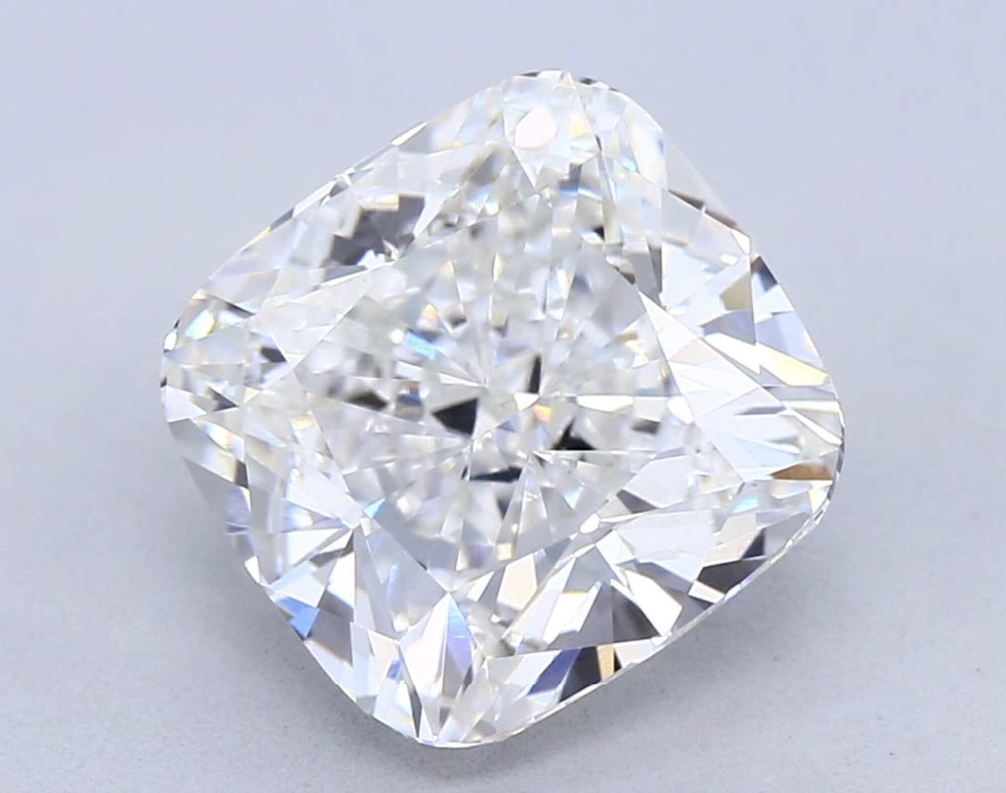 3.02 ct F VS1 Cushion cut Diamond