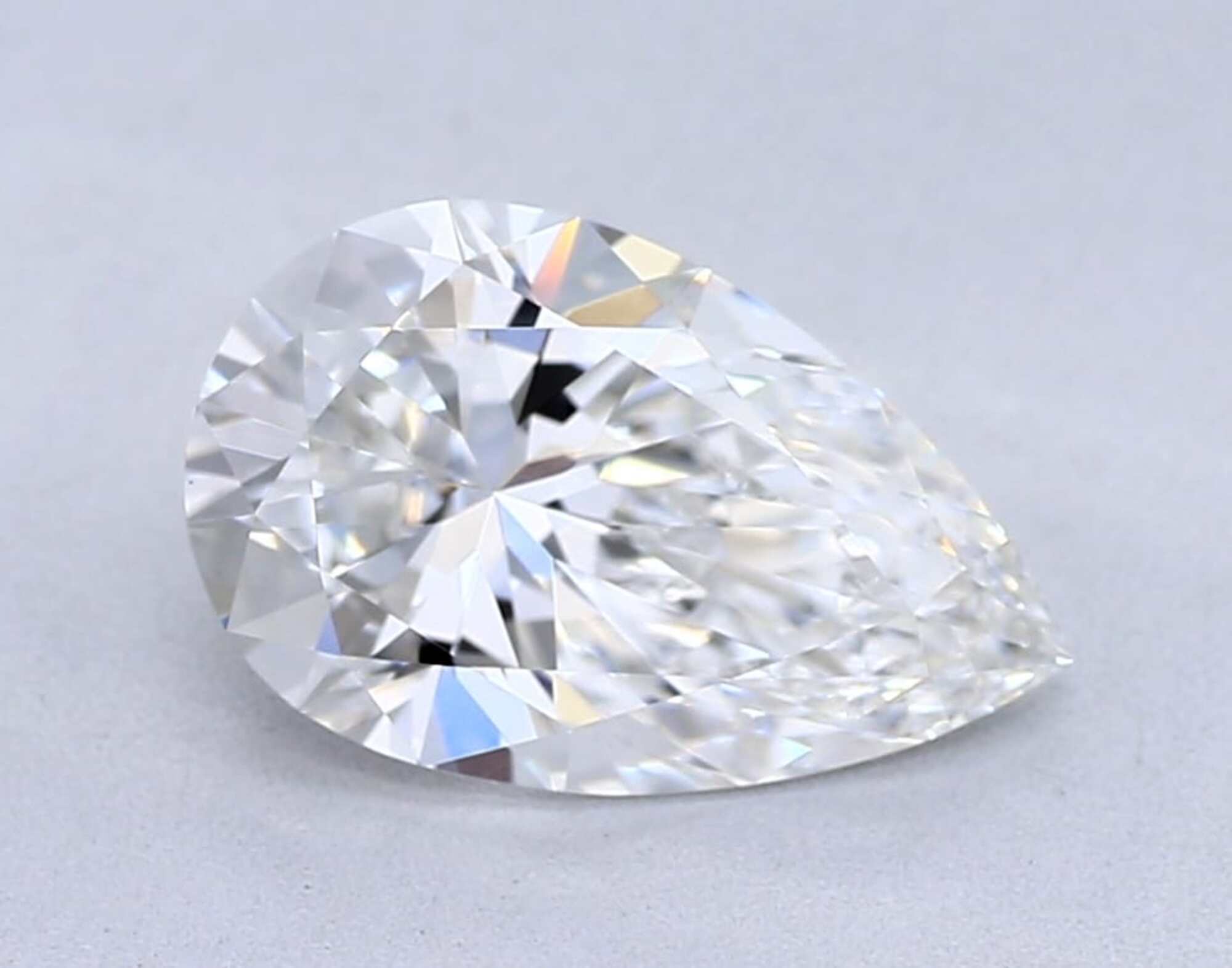 Diamante talla pera de 1,07 ct F VS1 