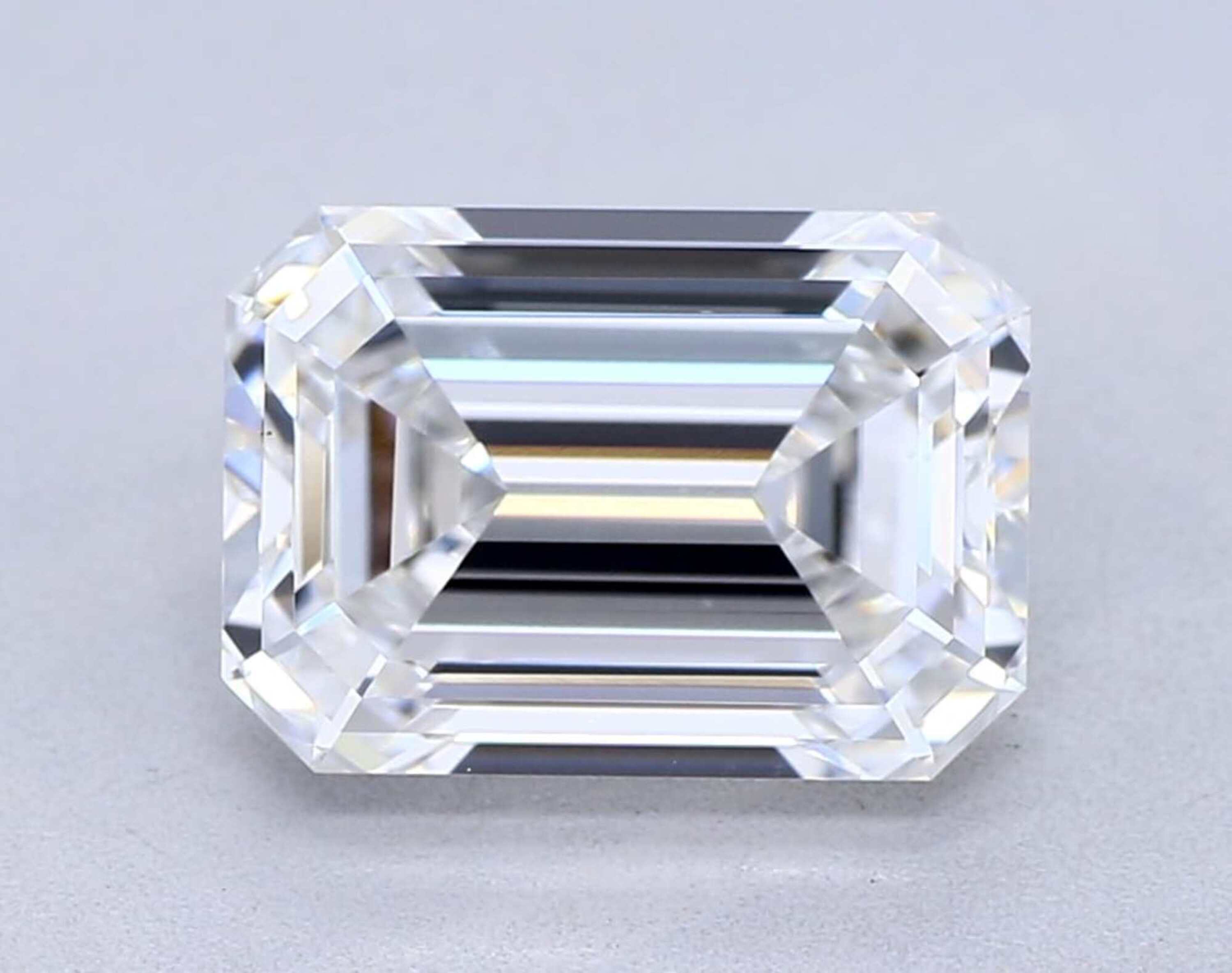 2.03 ct E VS1 Emerald cut Diamond